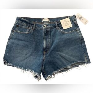 Abercrombie & Fitch The 4“ Mom Short High Righ Rise Womens Plus Size 33 / 16 NWT